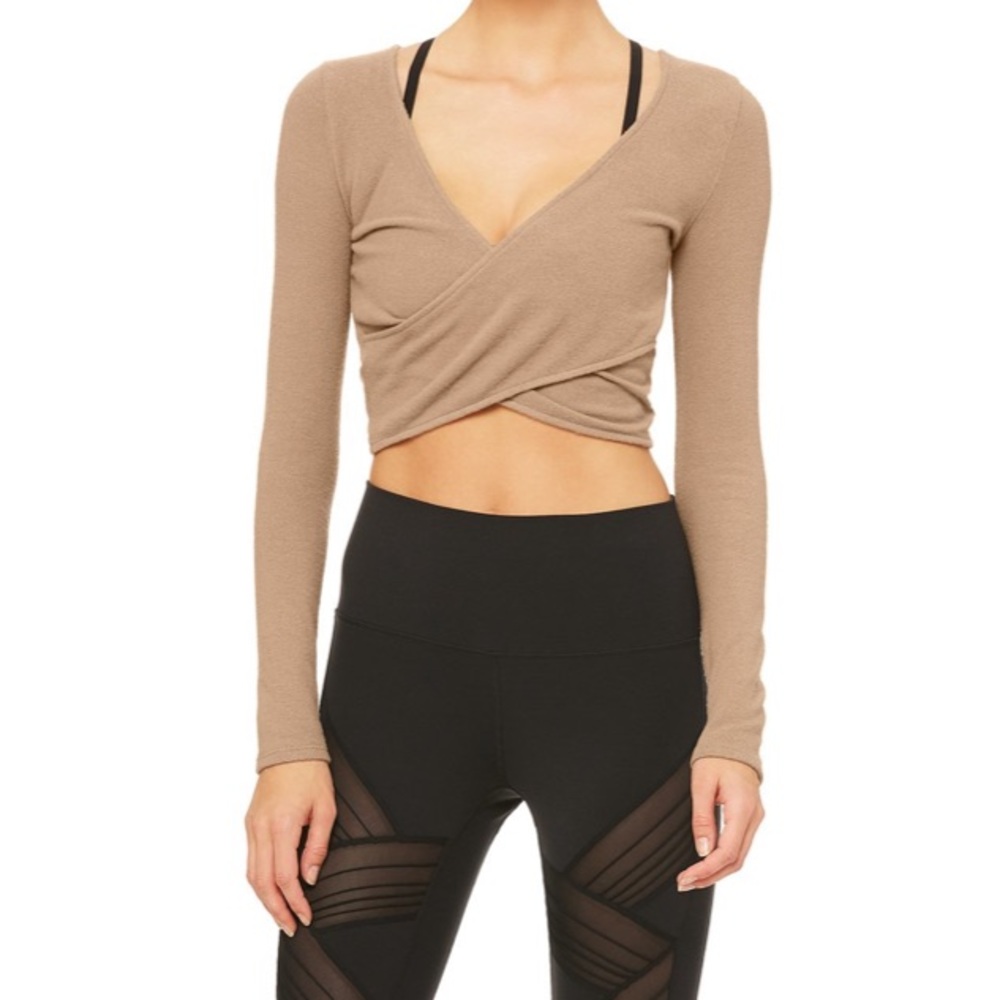 ALO Yoga Tan Long Sleeve Crop Top